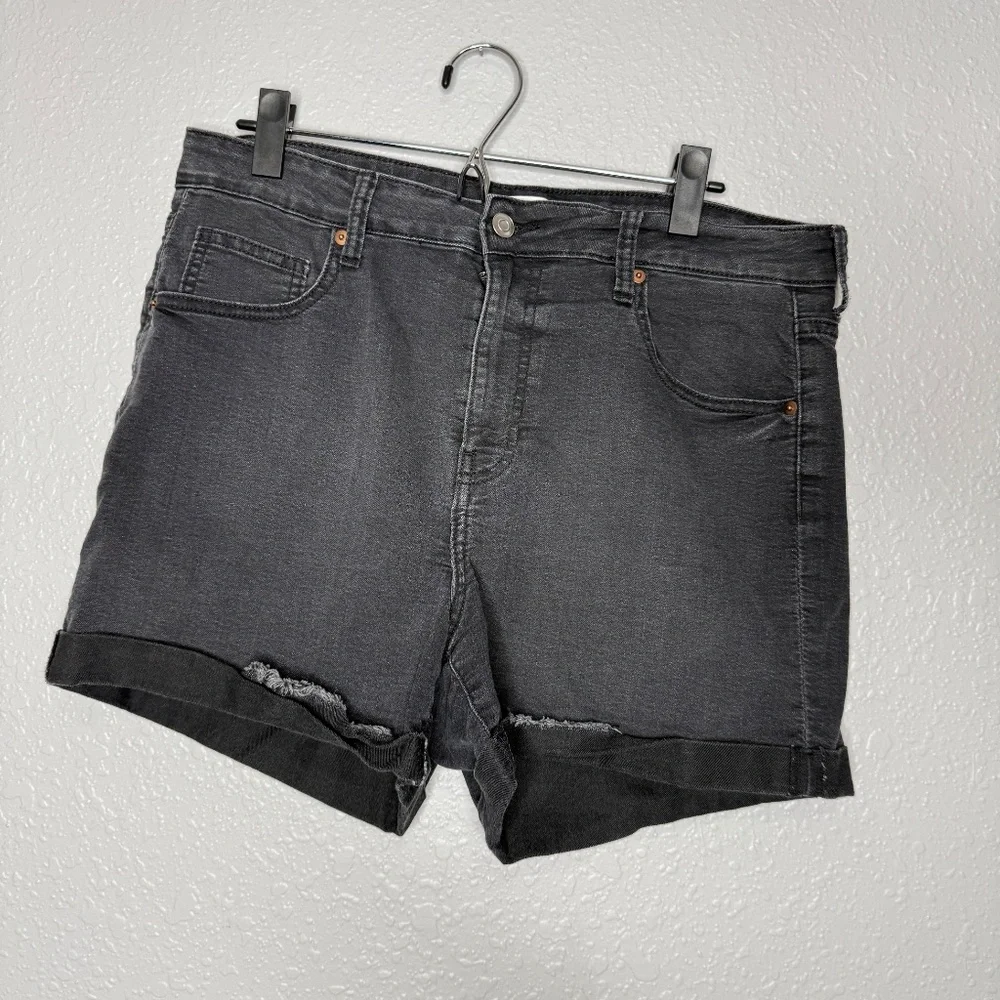 H&M high waist‎ black shorts with stretch